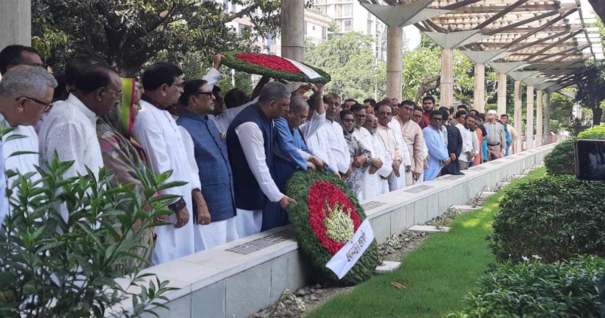 শেখ জামালের জন্মদিনে বনানী কবরস্থানে আওয়ামী লীগের শ্রদ্ধা