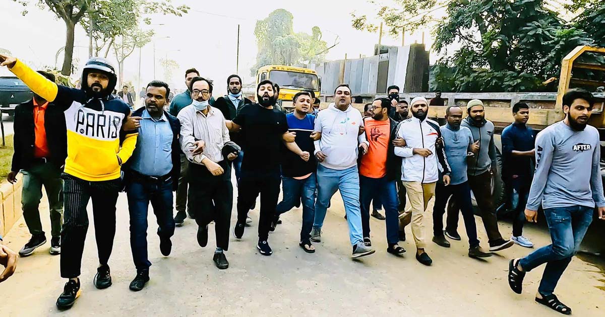 অবরোধের সমর্থনে কমলাপুরে ইশরাকের নেতৃত্বে মিছিল