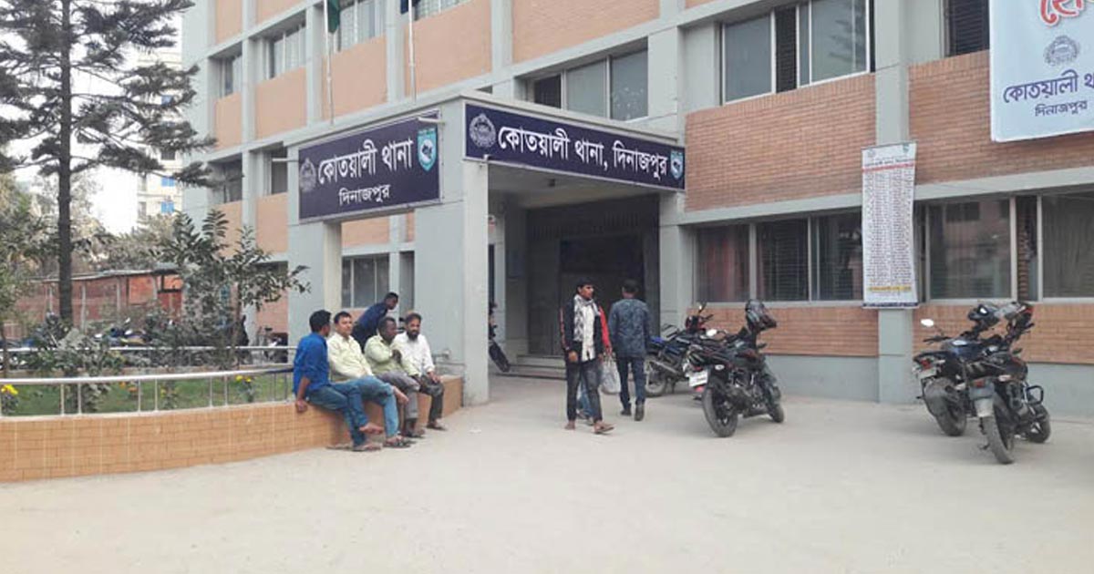 শিক্ষক নিয়োগ পরীক্ষায় ডিভাইস ব্যবহার, আটক ১৮