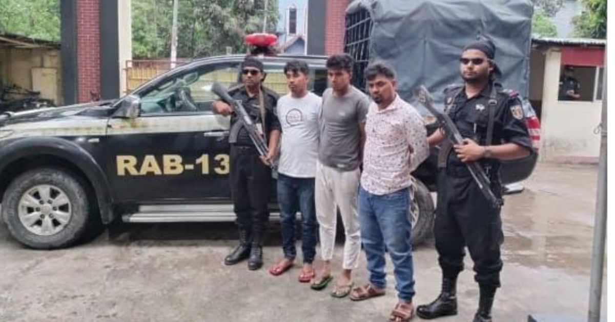 নীলফামারীতে র‍্যাবের অভিযানে শীর্ষ ৩ মাদক কারবারি গ্রেফতার