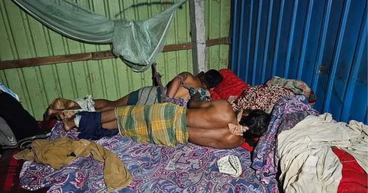 ফেনীতে অস্ত্র ঠেকিয়ে ২৫ লাখ টাকার গরু লুট!