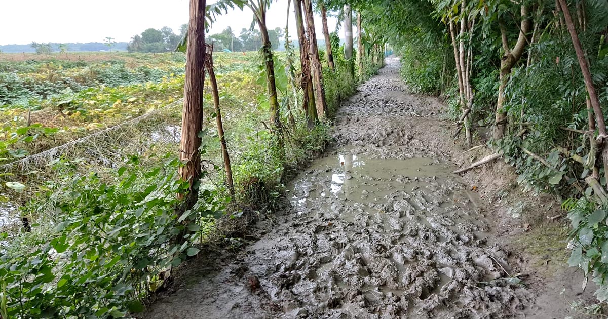 অর্থনৈতিক উন্নয়নে বাধা তিন কিলোমিটার রাস্তা