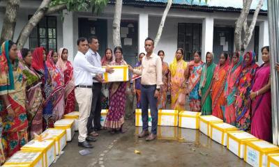 রামপালে ব্রাক সদস্যদের মাঝে ৫০ লক্ষ টাকার সামগ্রী বিতরণ