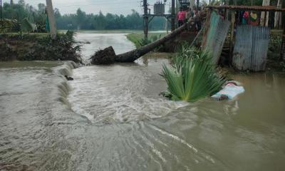 ভূঞাপুরে সড়ক ভেঙে দুর্ভোগে তিন গ্রামবাসী!