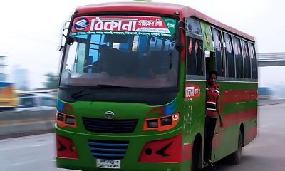 বাসের কাচ ভেঙে পড়ল শরীরে, রক্তক্ষরণে প্রাণ গেল যাত্রীর
