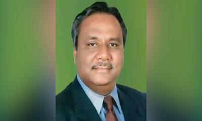 দেশে ফিরলেন ড. এম ওসমান ফারুক