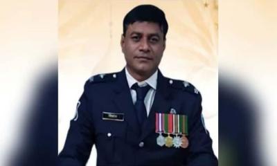 মামলার আসামি হলেন থানার ওসি, বিতর্কের পর পুলিশ লাইনে সংযুক্ত