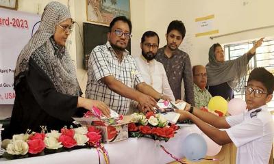 ফরিদগঞ্জে মেধাবী শিক্ষার্থীদের পাশে দাঁড়াল ‘দ্য ওয়ান টেক ফাউন্ডেশন’