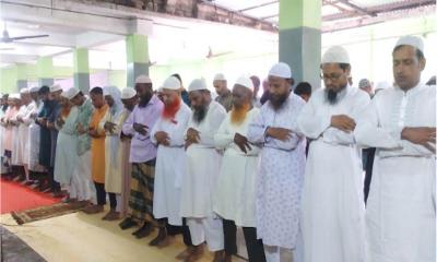 দিনাজপুরে ছয় উপজেলায় ঈদ জামাত অনুষ্ঠিত