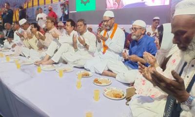 দিনাজপুরে বিএনপির উদ্যোগে ইফতার ও দোয়া মাহফিল
