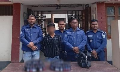 জলঢাকায় ৬৬ বোতল ফেনসিডিলসহ আটক ১