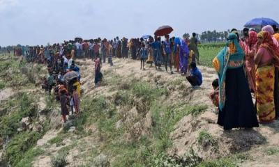 পদ্মা নদী থেকে ভাসমান অর্ধগলিত লাশ উদ্ধার