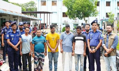 কুমিল্লায় অটোরিক্সার ড্রাইভার পরান হত্যা মামলার মূলহোতাসহ গ্রেপ্তার ৫