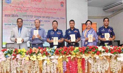 পর্যটকদের মাঝে আস্থার জায়গা তৈরি করছে ট্যুরিস্ট পুলিশ: আইজিপি