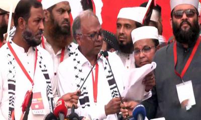 ‘মার্চ ফর গাজা’ কর্মসূচির ঘোষণাপত্র পাঠ করলেন মাহমুদুর রহমান