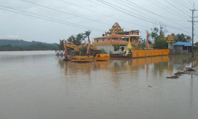 টেকনাফে অর্ধশত গ্রাম প্লাবিত, পানিবন্দি ৩০ হাজার পরিবার