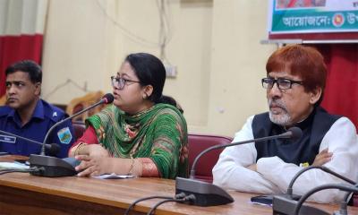 পুকুর খনন বন্ধে আলোচনা সভায় এমপির হুঁশিয়ারি