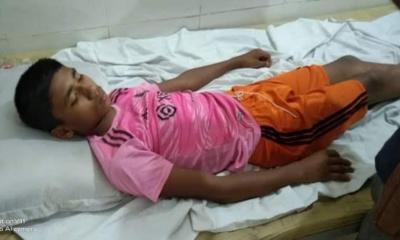 স্কুলড্রেস না থাকায় প্রধান শিক্ষকের বেধড়ক মারধর, শিক্ষার্থী হাসপাতালে