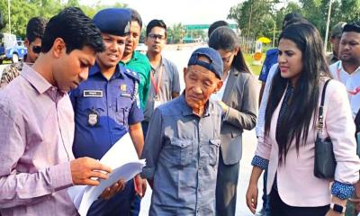 ৪০ বছর বাংলাদেশে থেকে স্বদেশে ফিরলেন নেপালী নাগরিক