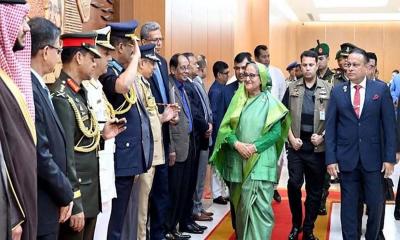 ইসলামে নারীবিষয়ক সম্মেলনে যোগ দিতে সৌদি’র পথে প্রধানমন্ত্রী