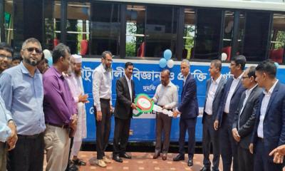 পবিপ্রবিতে শিক্ষার্থীদের জন্য নতুন বাস উদ্বোধন