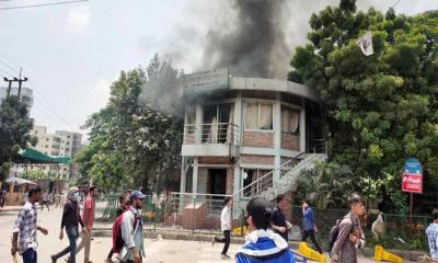 রামপুরায় পুলিশ-শিক্ষার্থী সংঘর্ষে নিহত ১