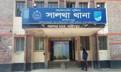 সালথায় গাছ থেকে পড়ে শ্রমিক নিহত