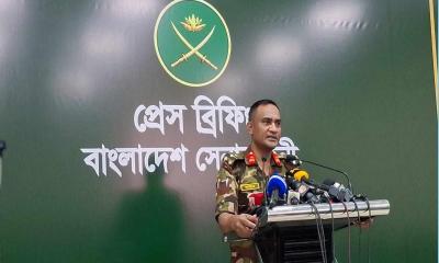 সরকার ও সেনাবাহিনী একে অপরের সহযোগিতায় কাজ করছে