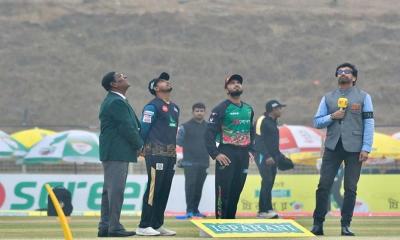 টস হেরে ব্যাটিংয়ে সিলেট