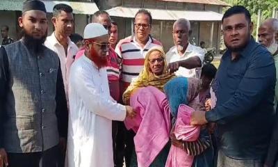 ভালুকায় বিএনপি নেতার উদ্যোগে শীতবস্ত্র বিতরণ