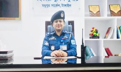 ১৩ মাসে ১১ বার শ্রেষ্ঠ সার্কেল অফিসার নির্বাচিত হলেন ফারহানা