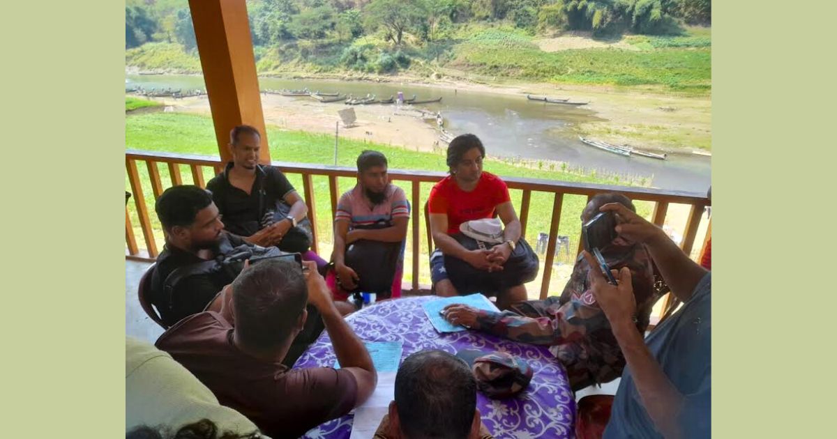বান্দরবানে পর্যটকদের টাকা-মোবাইল ছিনতাই