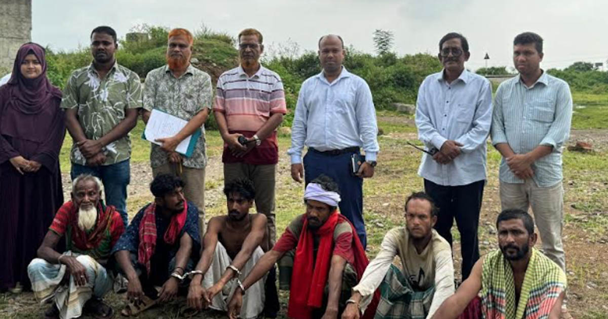 আখাউড়ায় রেললাইনে বসে মাদক সেবন, ৬ মাদকসেবীর কারাদণ্ড
