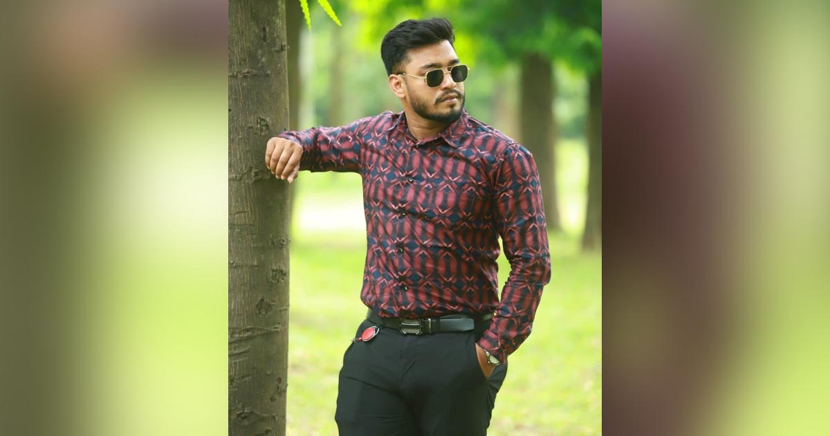 স্কুলছাত্রী অপহরণের অভিযোগে ভুয়া পুলিশ আটক