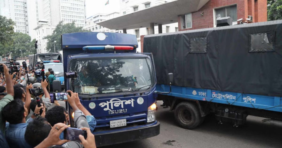 সচিবালয়ে ঢুকে বিক্ষোভের ঘটনায় ২৬ শিক্ষার্থী গ্রেপ্তার