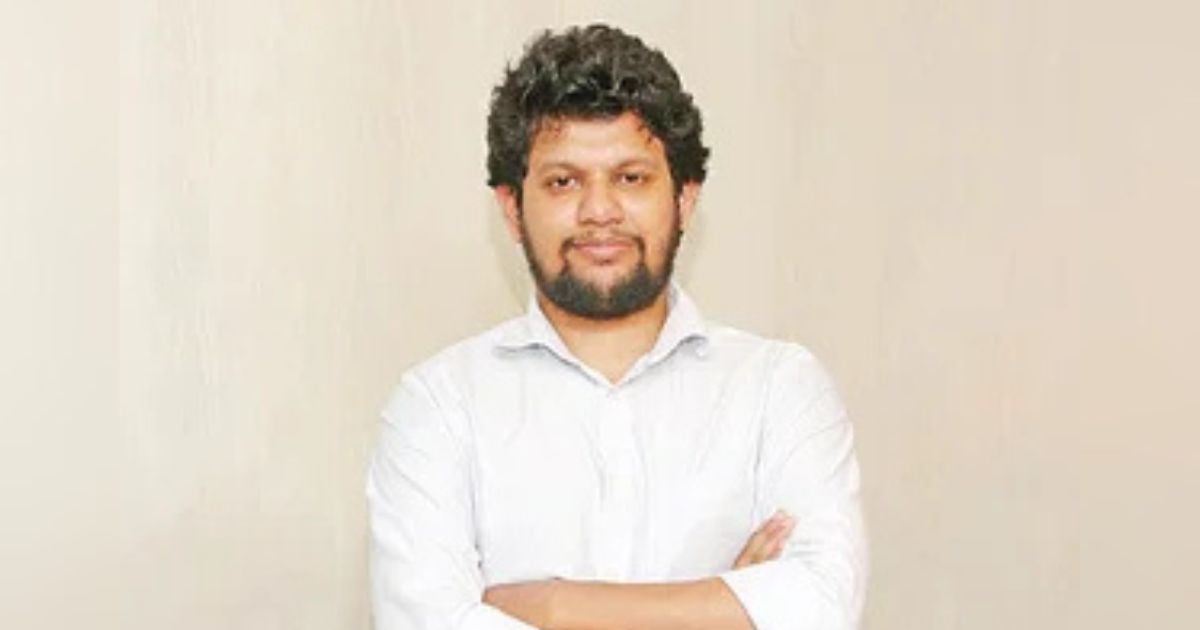 শেখ মুজিবের ছবি বঙ্গভবন থেকে সরানোর কারণ জানালেন মাহফুজ