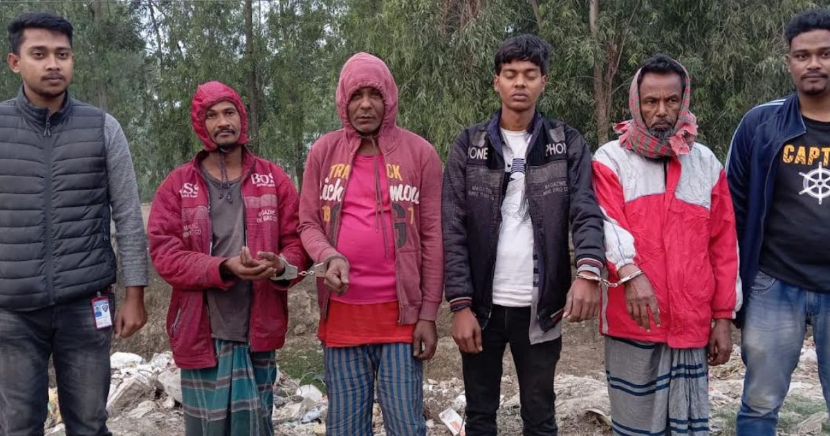 ধামইরহাটে ৪ মাদকসেবীর কারাদণ্ড