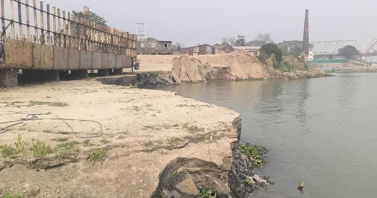 ভৈরবে মেঘনার পাড়ে ফের নদী ভাঙন