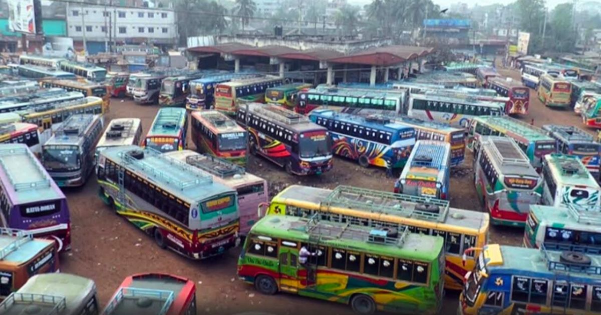 বরিশালের ১৫ রুটে বাস ধর্মঘট, ভোগান্তিতে যাত্রীরা