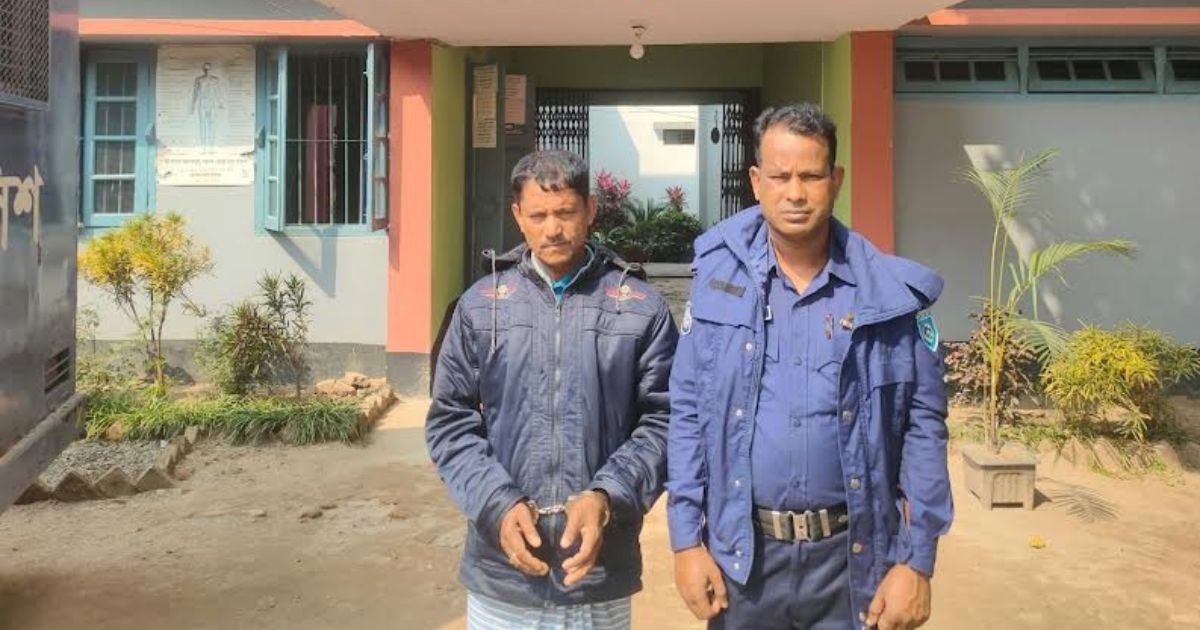 বিরামপুরে ৩৩ বছর পর সাজাপ্রাপ্ত পলাতক আসামি গ্রেপ্তার