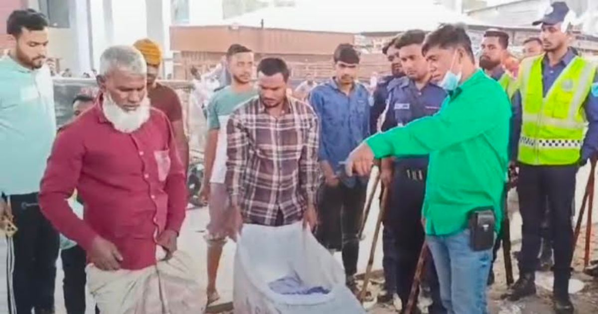 কালিয়াকৈরে  উচ্ছেদের পরও ফের বসছে ফুটপাতে ব্যবসা