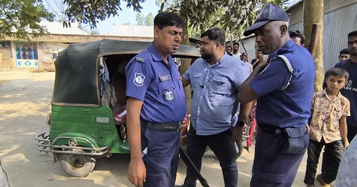 মেলান্দহে ডিসি পরিচয়ে ‘চাঁদাবাজি’ করতে গিয়ে যুবক আটক