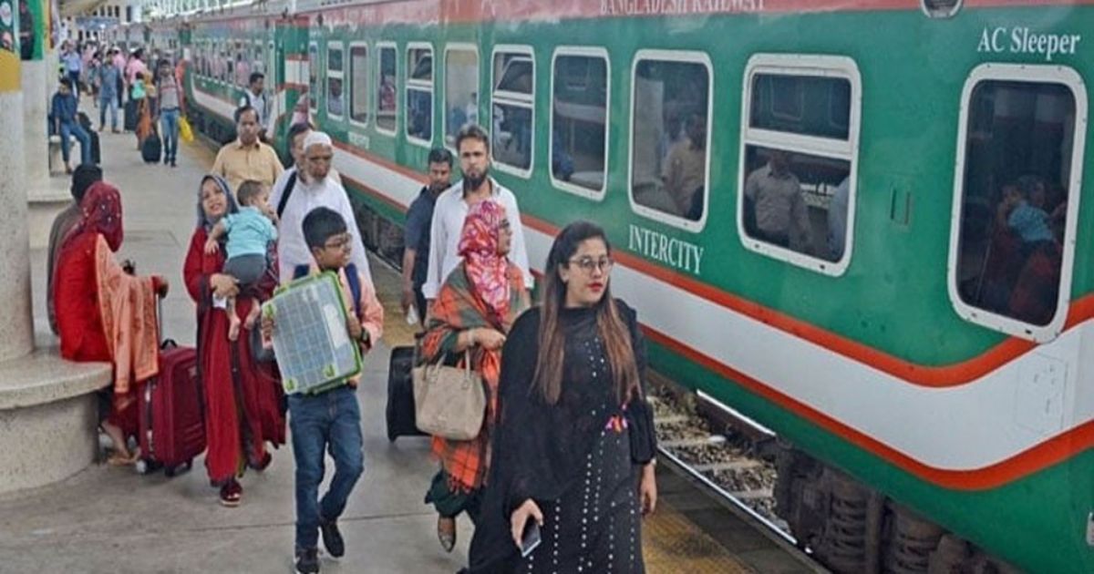 ঈদযাত্রা শুরু, স্বস্তিতে বাড়ি ফিরছে মানুষ