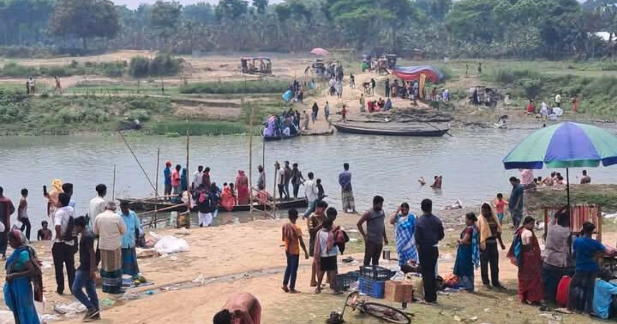 পাকুন্দিয়ায় ব্রহ্মপুত্র নদে হিন্দুদের স্নানোৎসব অনুষ্ঠিত