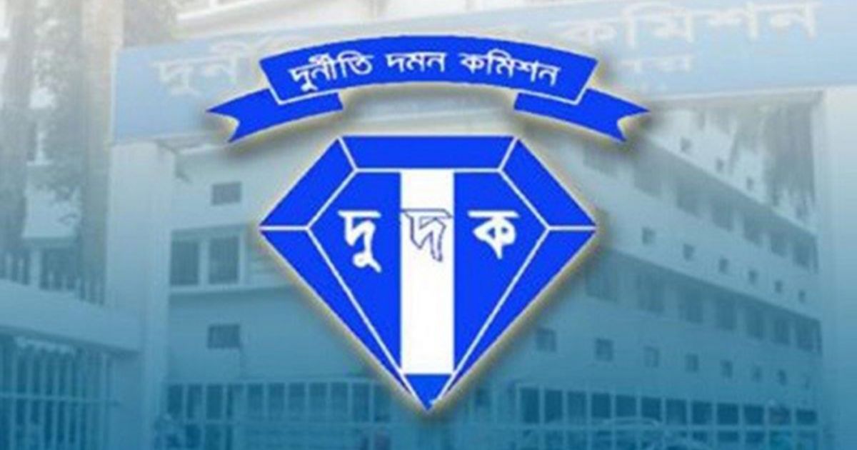 ঢাকাসহ বিআরটিএর ৩৫ কার্যালয়ে দুদকের হানা