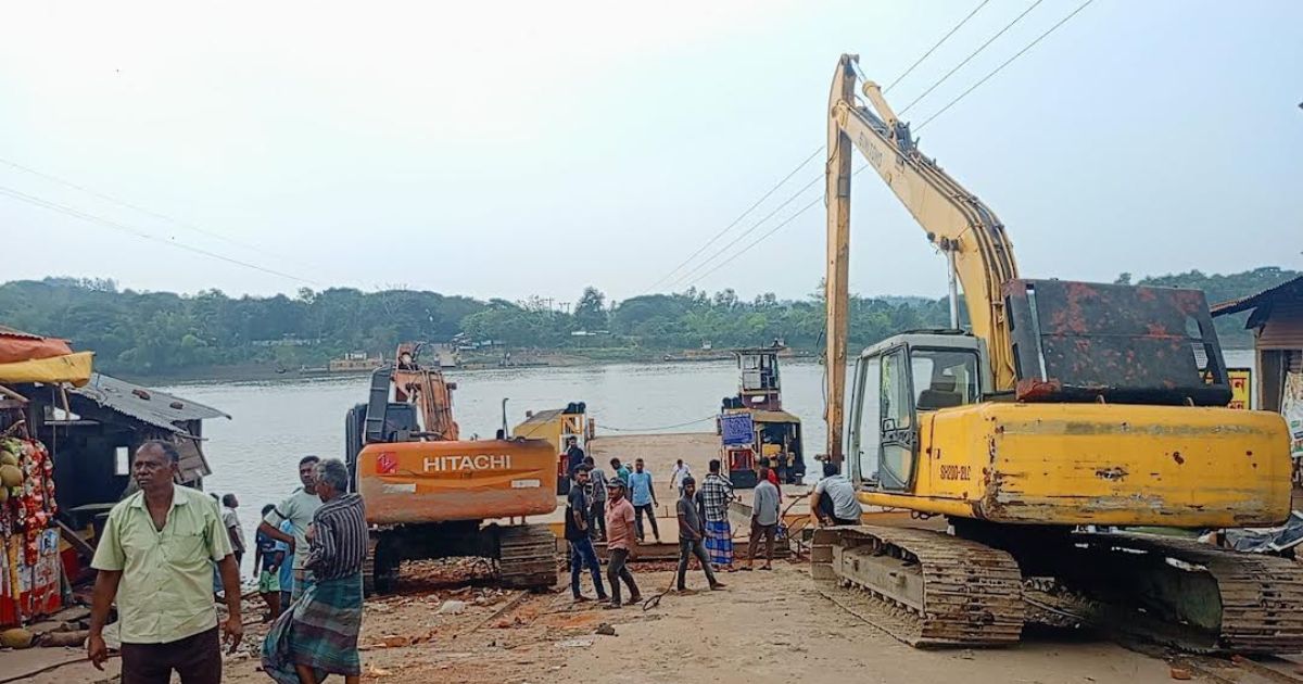 চন্দ্রঘোনা-রাইখালী নৌ রুটে ফেরি চলাচল বন্ধ