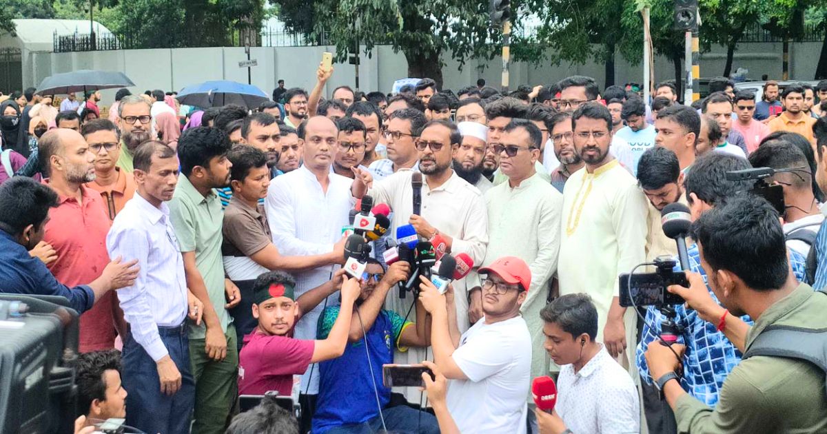 জনদাবি বাস্তবায়নের নতুন কেন্দ্র হবে কাকরাইল মোড়: অধ্যাপক রইছ উদ্দিন