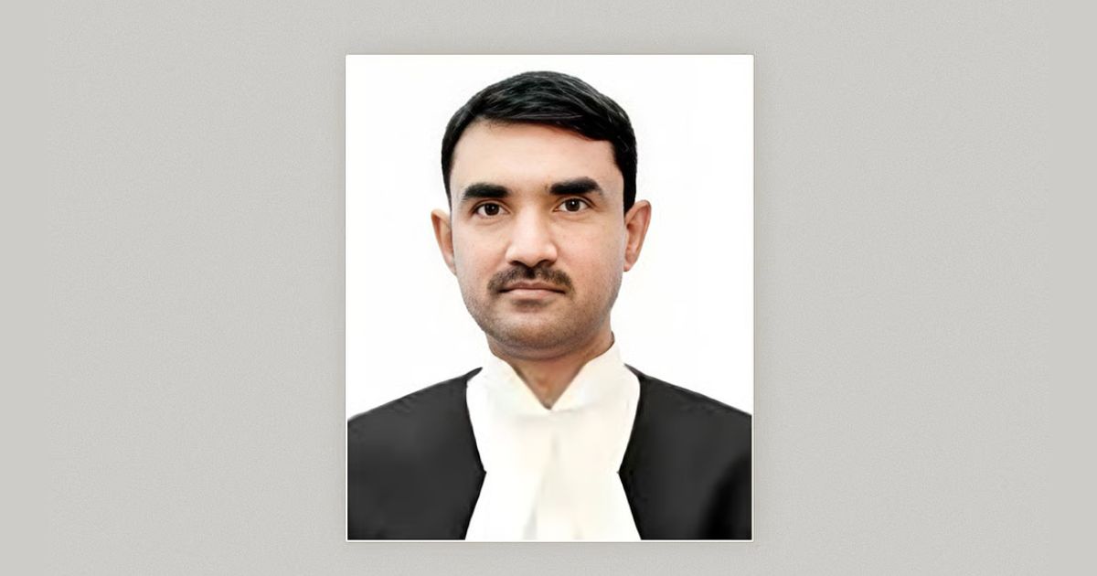 বিচারপতি খোন্দকার দিলীরুজ্জামানকে অপসারণ