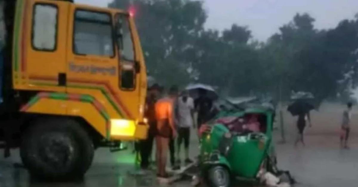 বগুড়ায় সড়কে প্রাণ গেল ৪ জনের