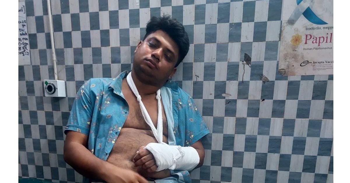পাথরঘাটায় কেন্দ্রীয় ছাত্রলীগ নেতার উপর হামলা, ৭ জনের বিরুদ্ধে মামলা